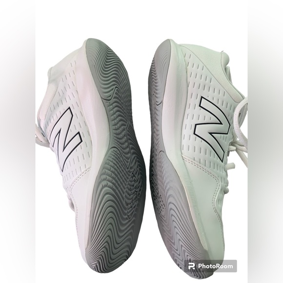New Balance KC696WT4 Tennis Kids Color: White NWT (Also has Blue and Pink Laces) - Picture 8 of 9